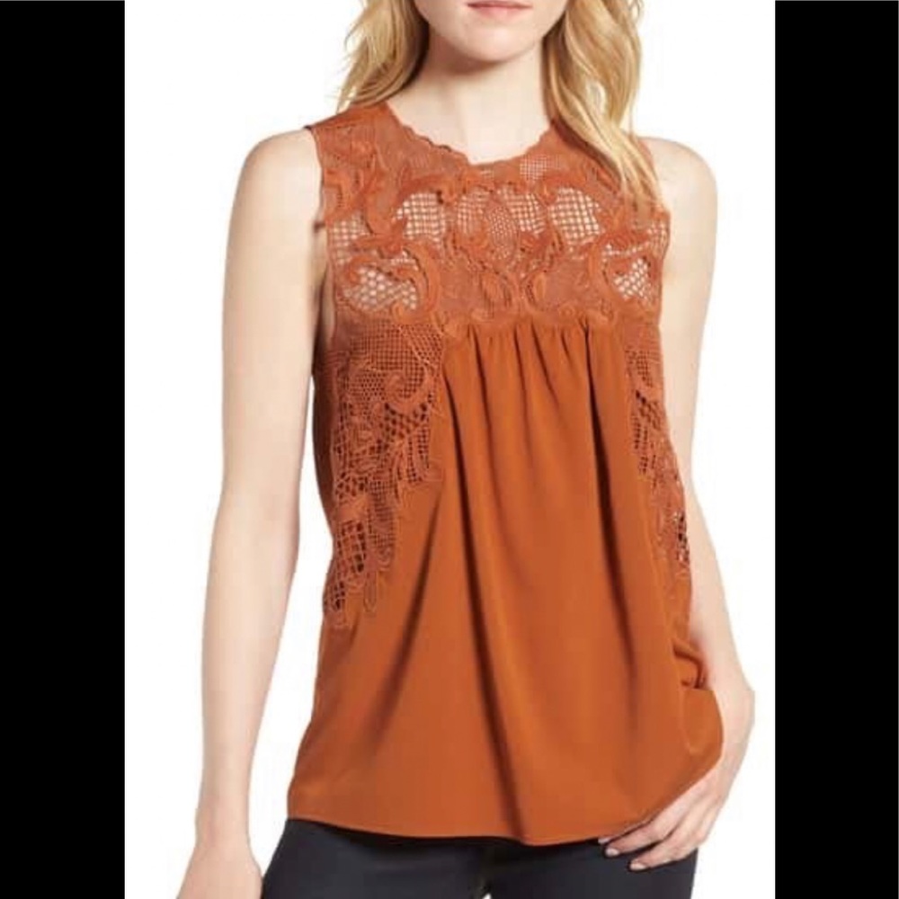Chelsea 28 lace top